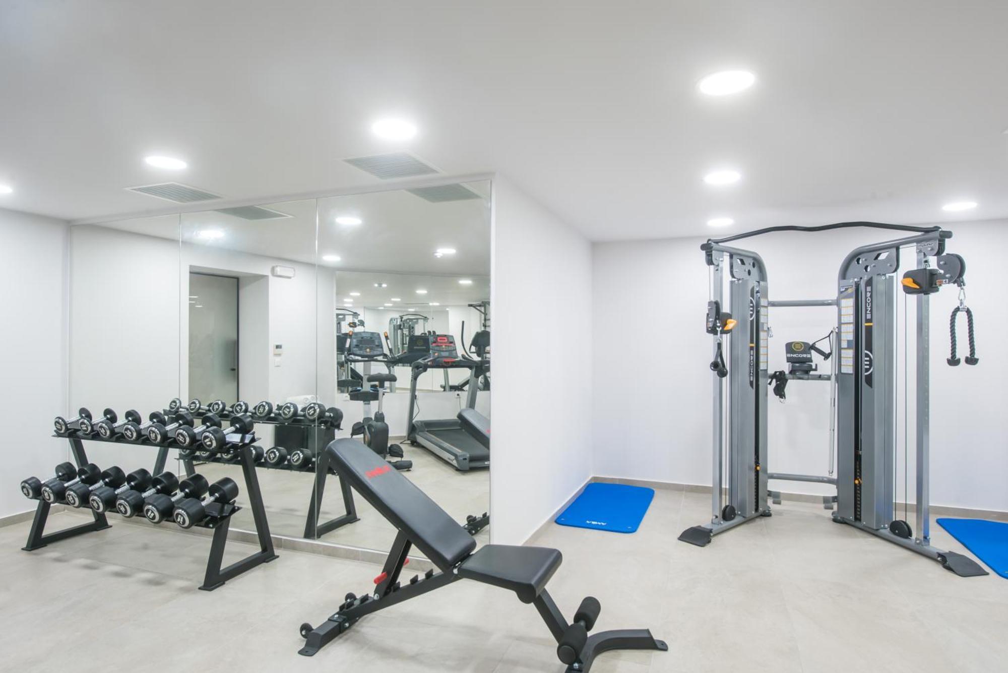 Noble Hotel & Suites - Adults Only Гуве Экстерьер фото